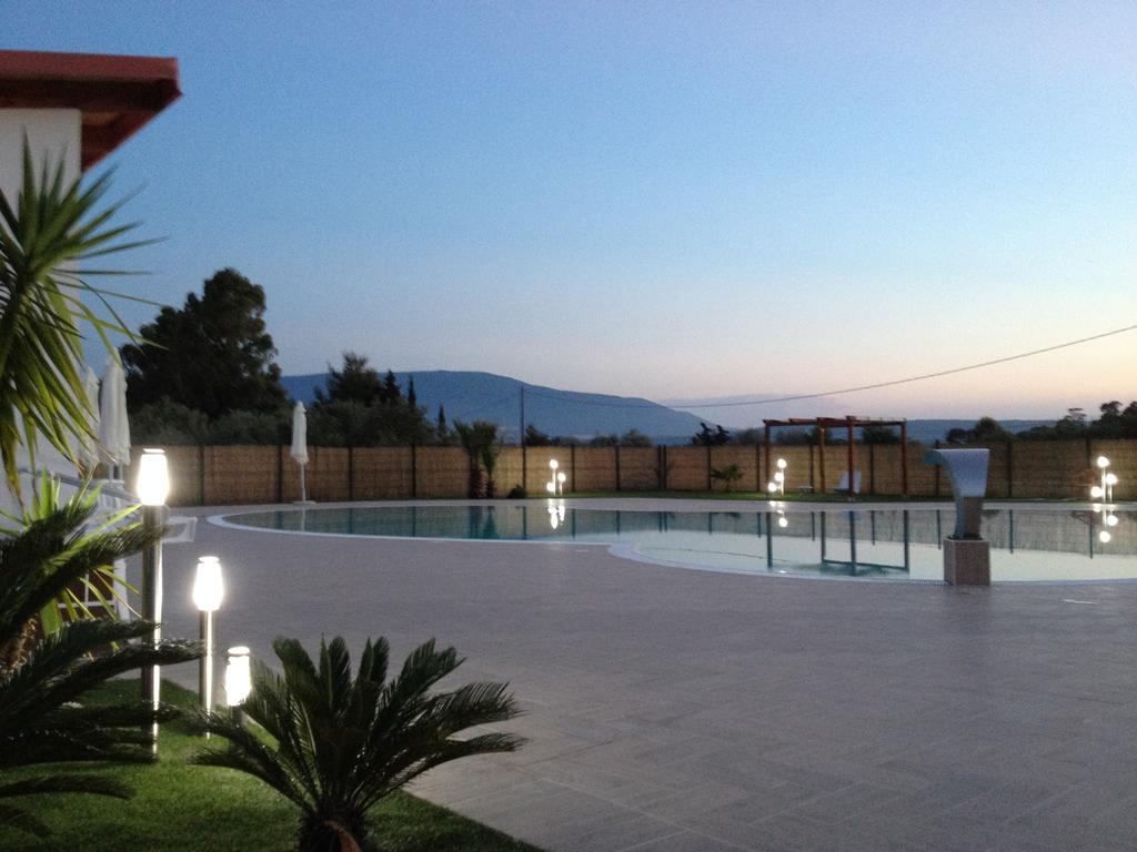 Camping Villaggio Riviera Foce Varano Exterior foto
