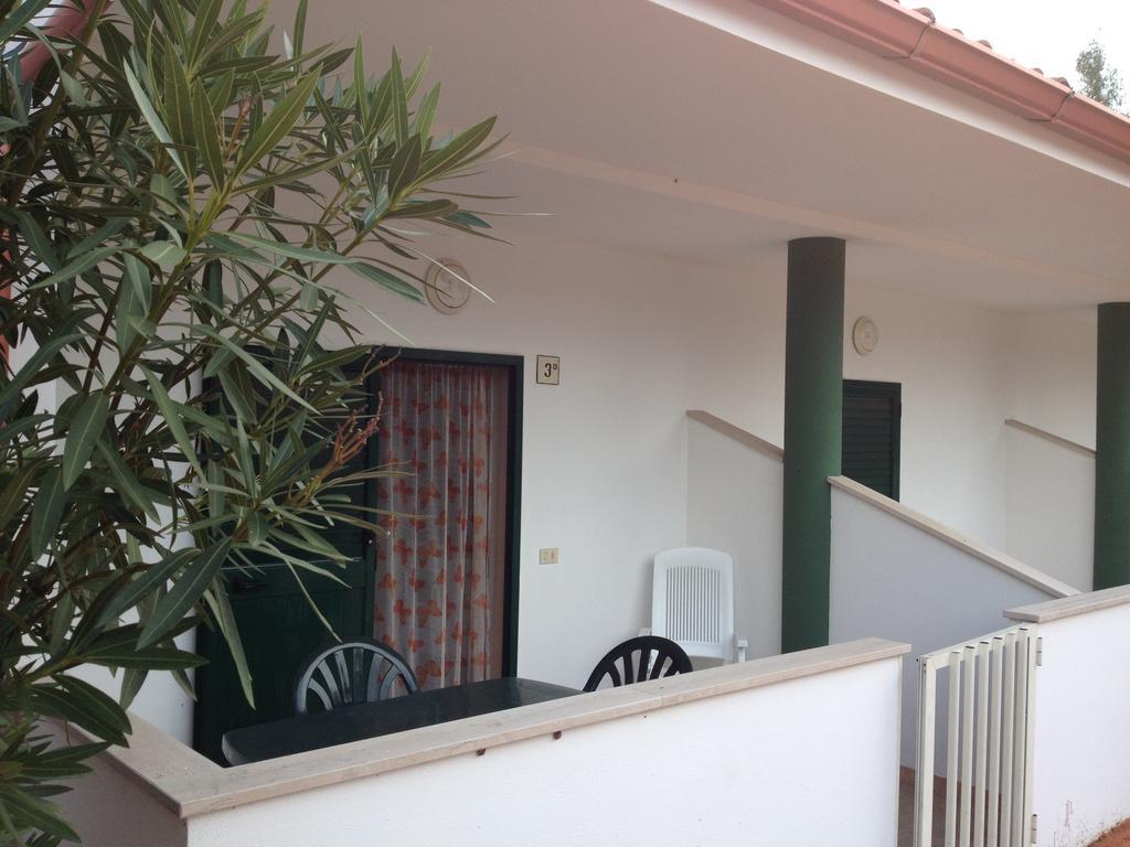 Camping Villaggio Riviera Foce Varano Exterior foto